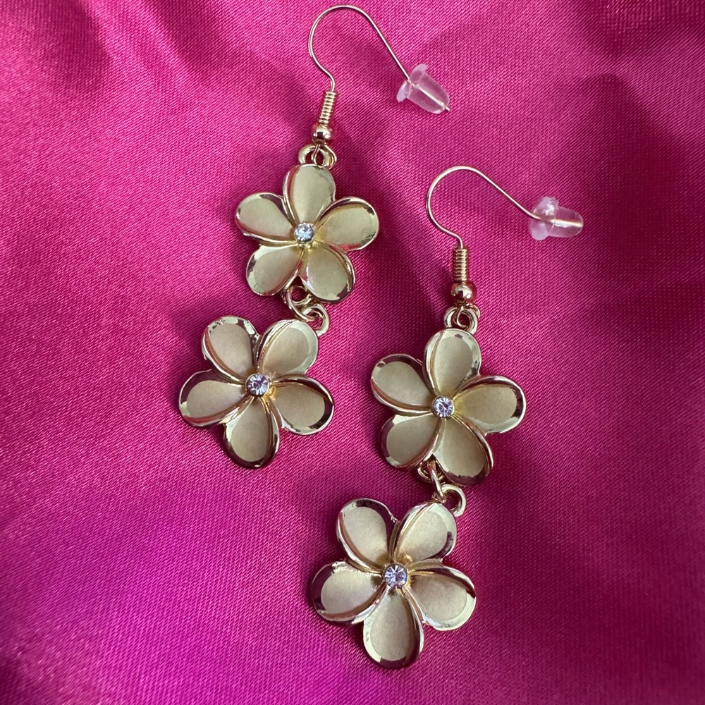 Gold Flower Drop Earrings
